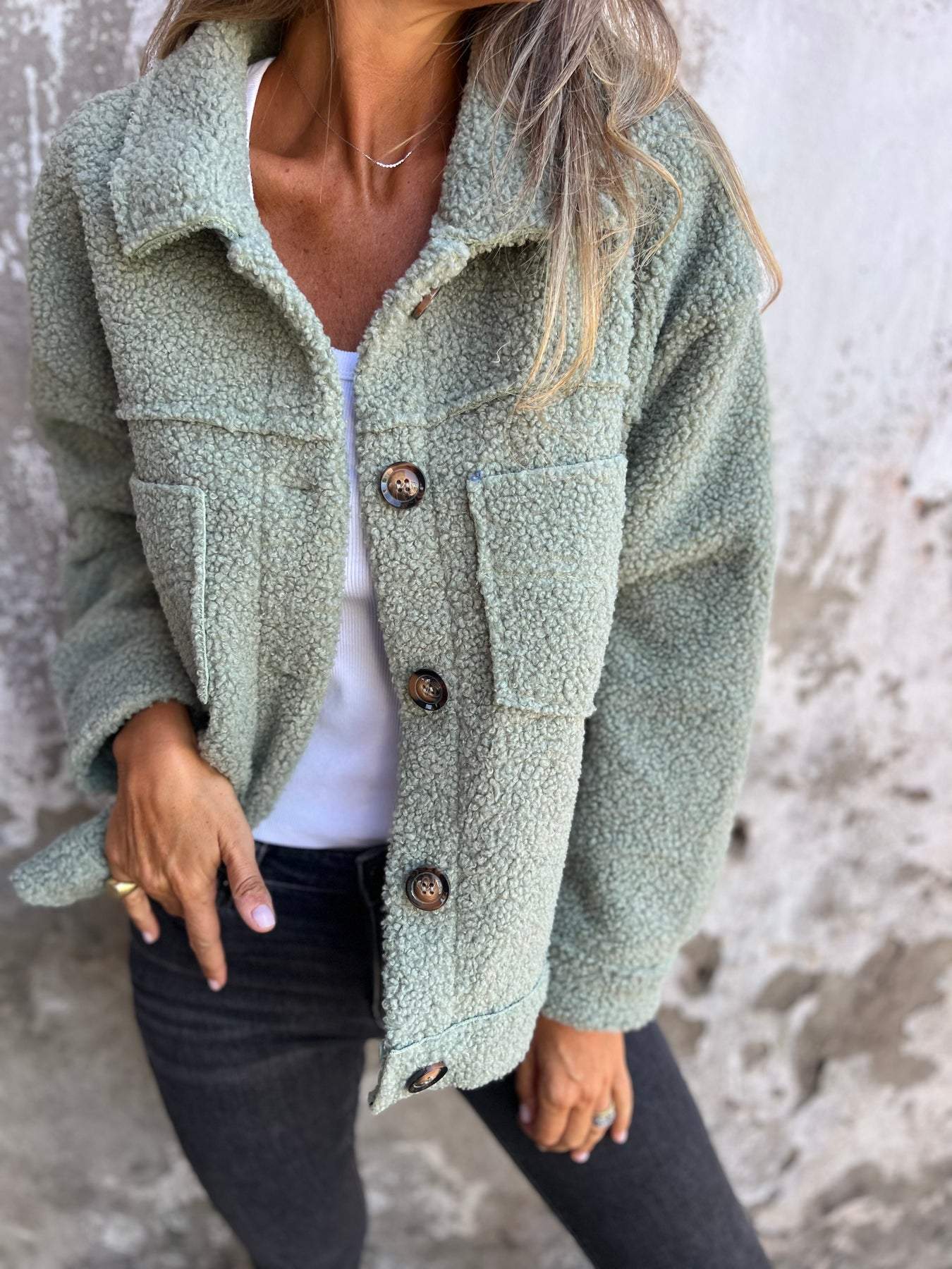 Metsänpeitto | Elegantti ja lämmin naisten syystakki